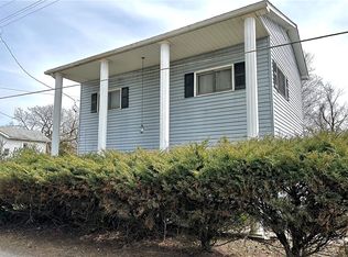 6437 Tuscarawas Rd, Midland, PA 15059