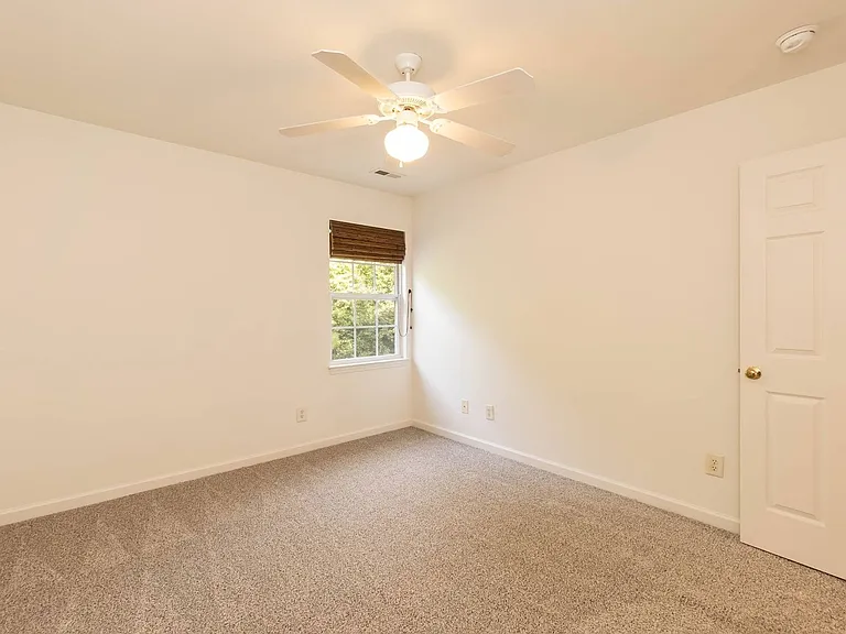 295 Plaza Dr #E — Photo 23