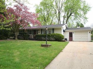 1908 Wisteria Rd, Rockford, IL 61107