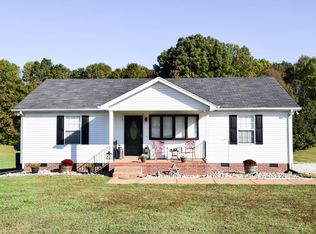 317 Running Meadows Rd, Portland, TN 37148