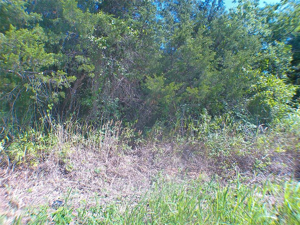 1st image of 4004 N Lenox St #624