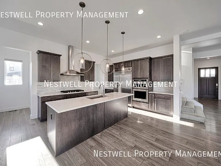 2346 E Snowy Peak Dr — Photo 12