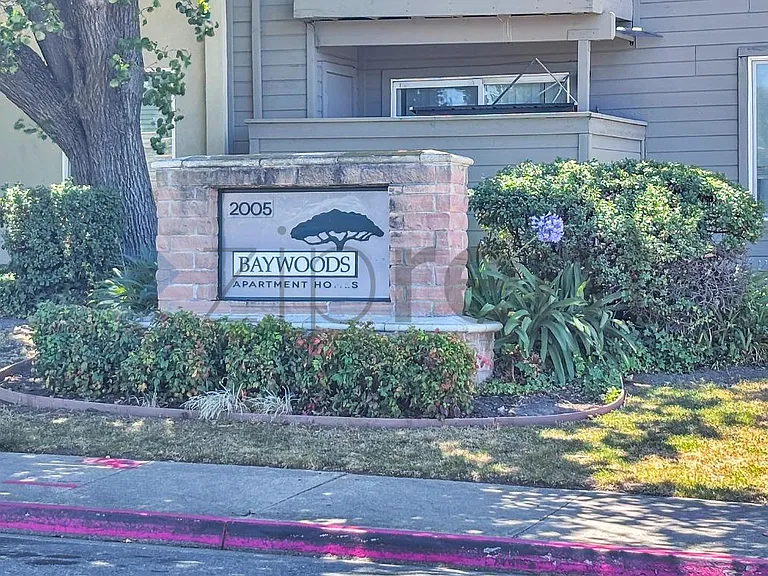 2005 San Jose Dr #241 — Photo 1