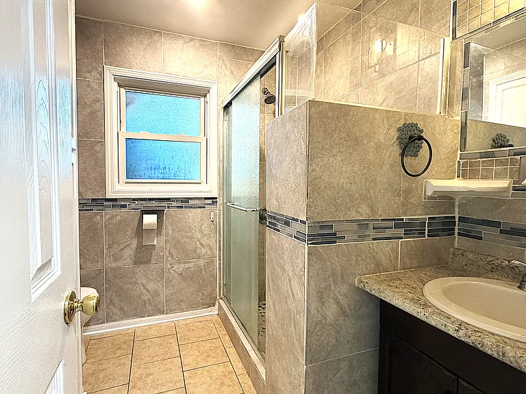 515 Blake St — Photo 12