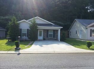 1427 Kammi St, Dalton, GA 30720