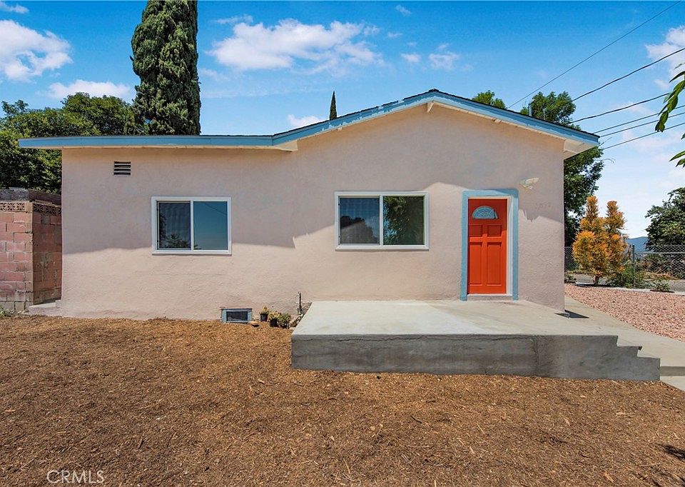 1st image of 3882 Dwiggins St