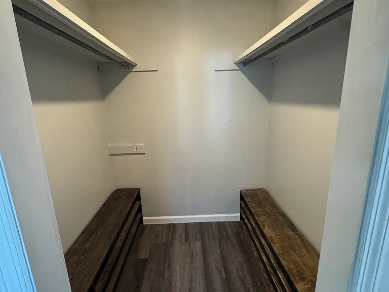 102 Weatherbark Cir — Photo 14