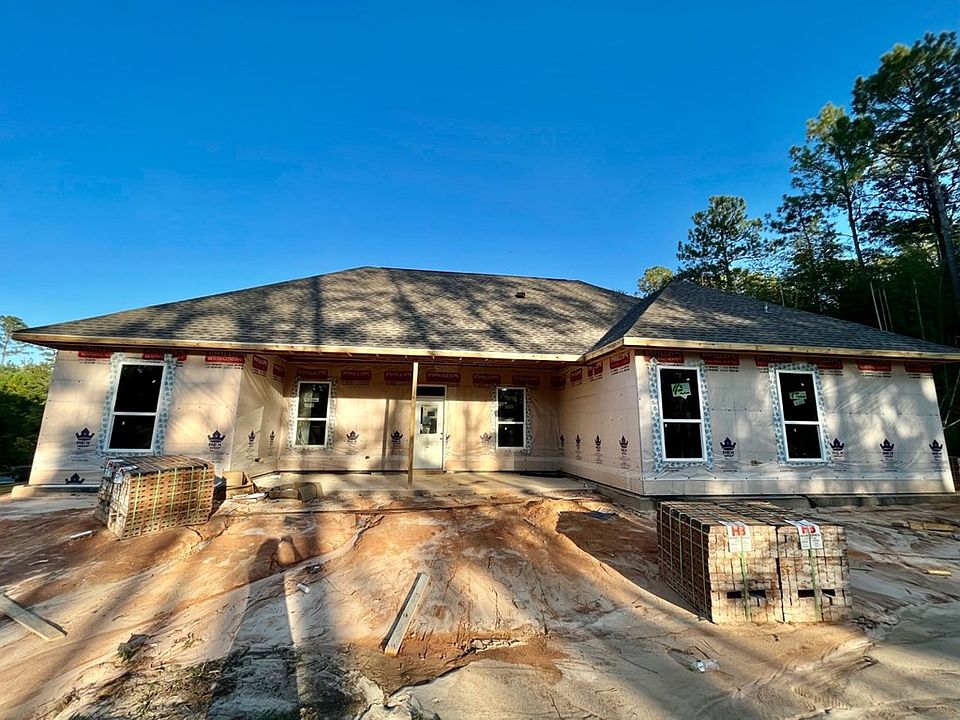 2nd image of 19 Bamboo Dr