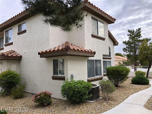 4th image of 1012 Allure Dr