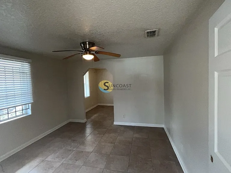 2108 Mount Herman St — Photo 4