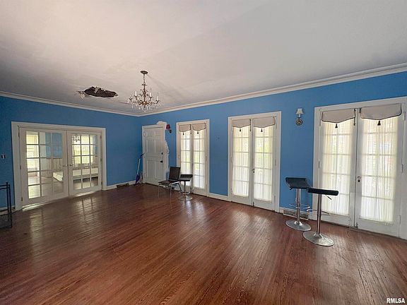 5th image of 114 E Briarwood Ct