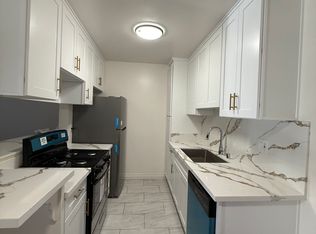 5333 Riverton Ave, North Hollywood, CA 91601