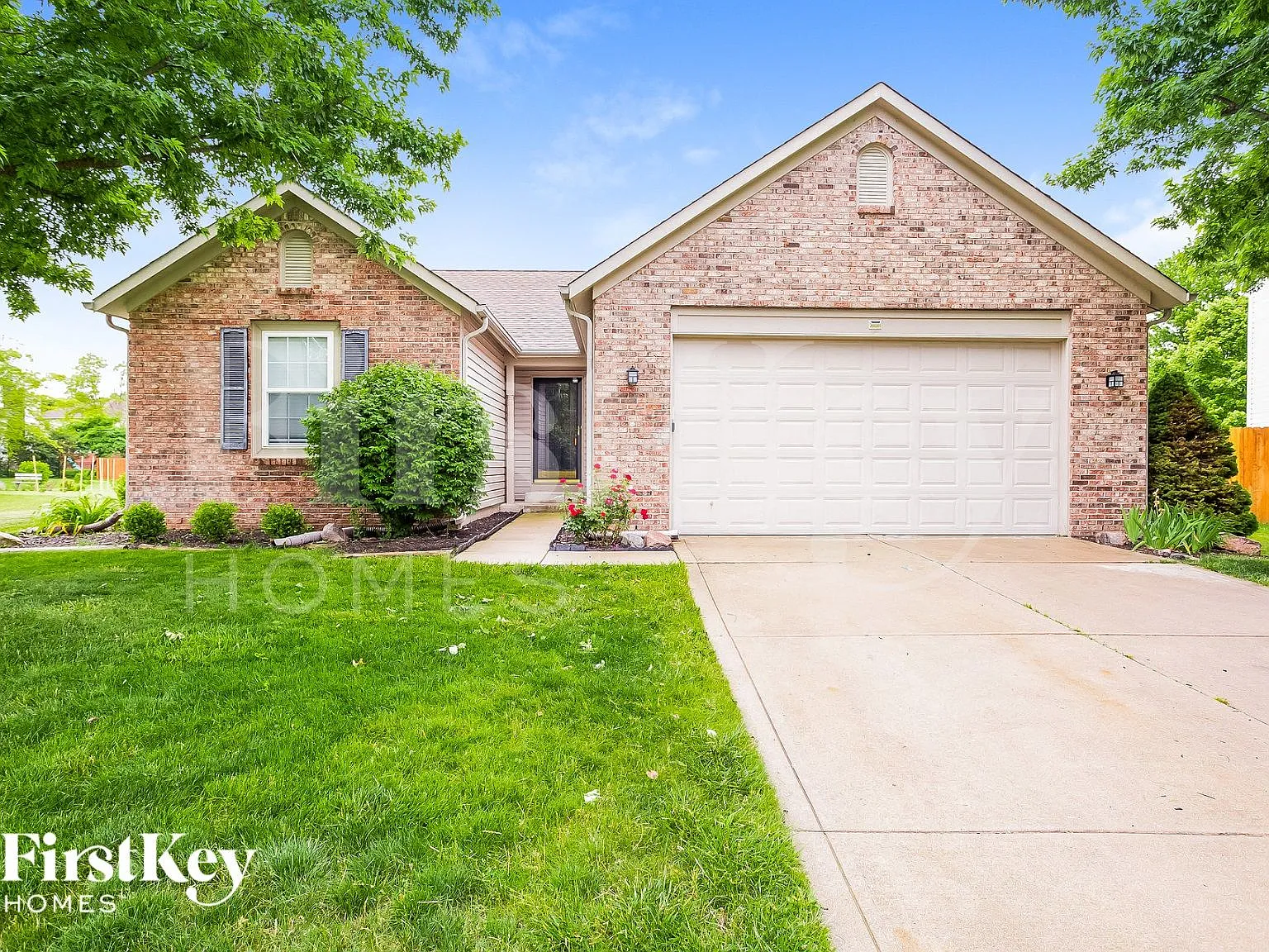 3 bed, 2.0 bath, 2210 sqft, $2,510 — Photo 1