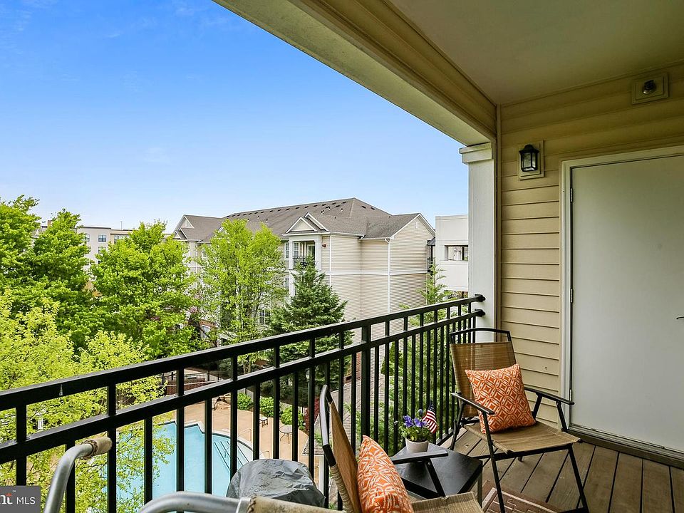 1st image of 12957 Centre Park Cir APT 403