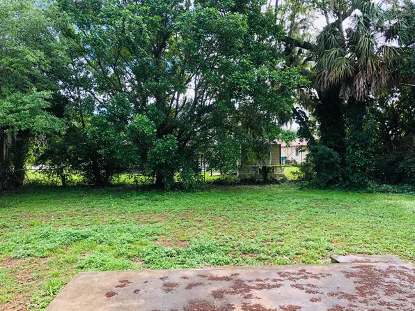 1570 Sharpe St, Pt Charlotte, FL 33952