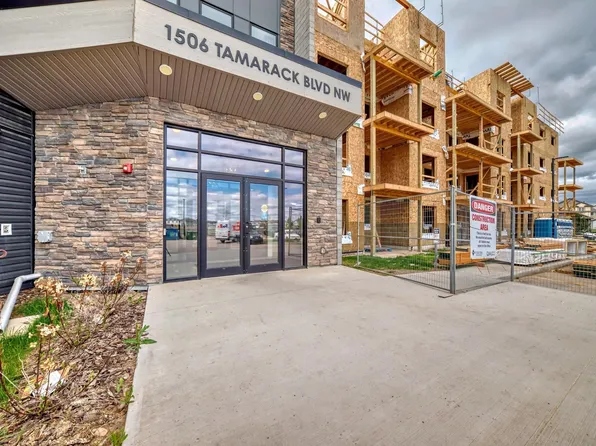1506 Tamarack Blvd NW #103, Edmonton, AB T6T 2J5