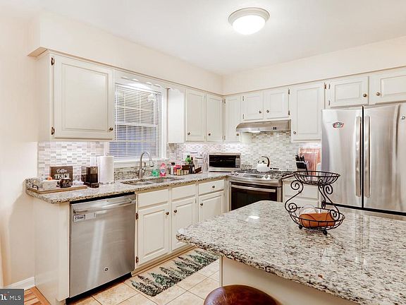 3rd image of 2647 Northfield Dr