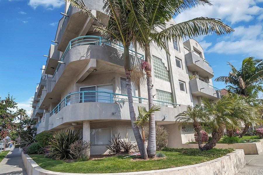 1st image of 12773 Caswell Ave APT 305
