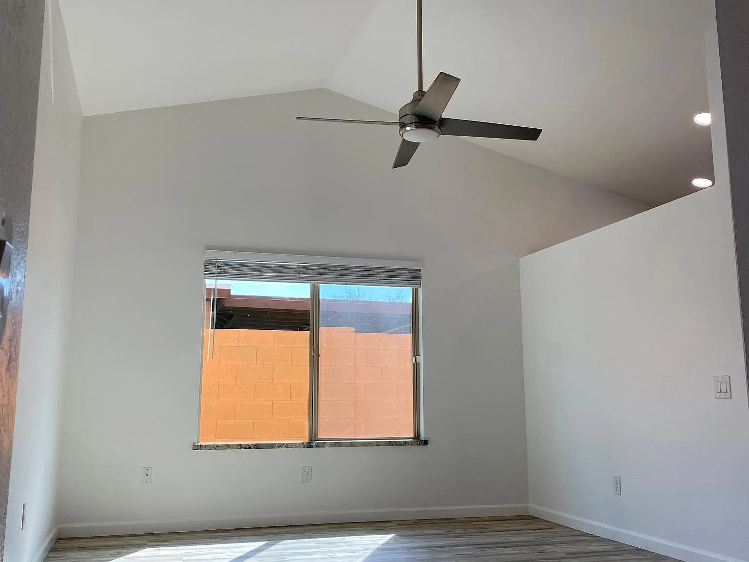 2 bed, 823 sqft, $1,950 — Photo 3