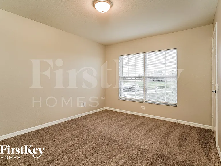 2508 NW 7th St — Photo 11