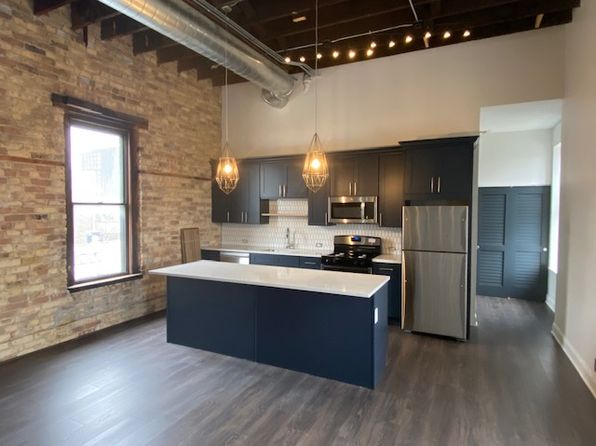 1331 N Ashland Ave #4