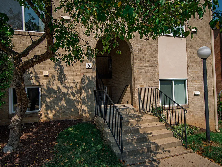 Maplewood Villas Apartments Building Exterior 97