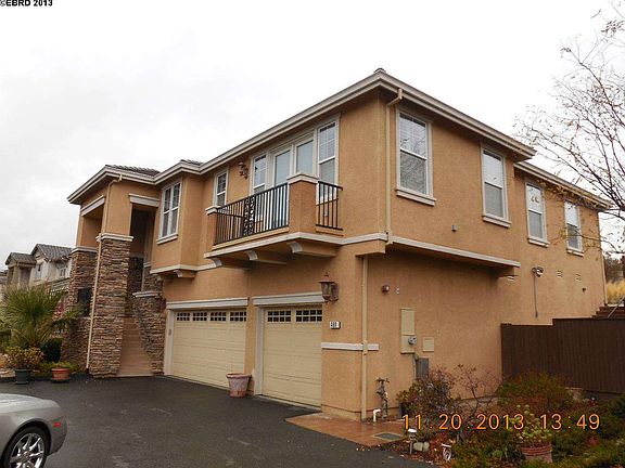 3rd image of 498 Mountain Meadows Dr