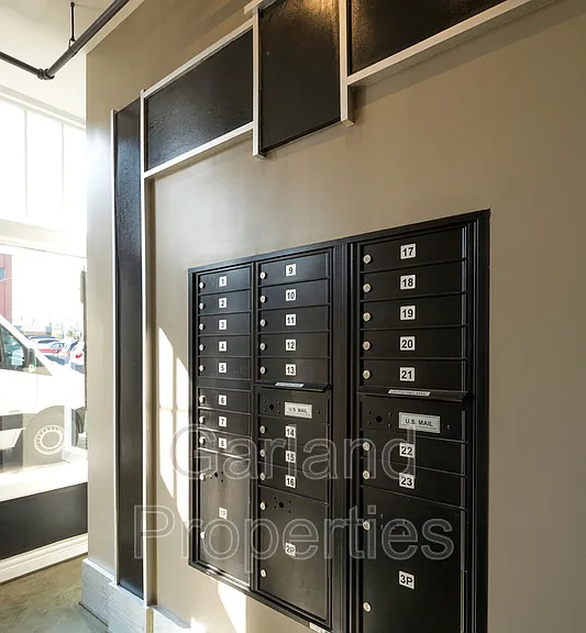425 Campbell Ave SW #103 — Photo 1