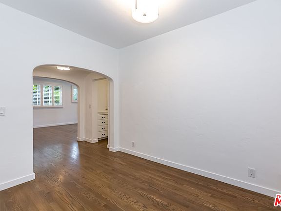 5th image of 8499 Fountain Ave