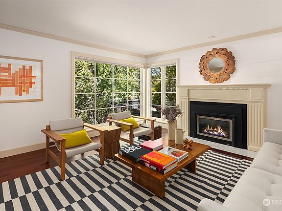 4th image of 2036 McGilvra Boulevard E