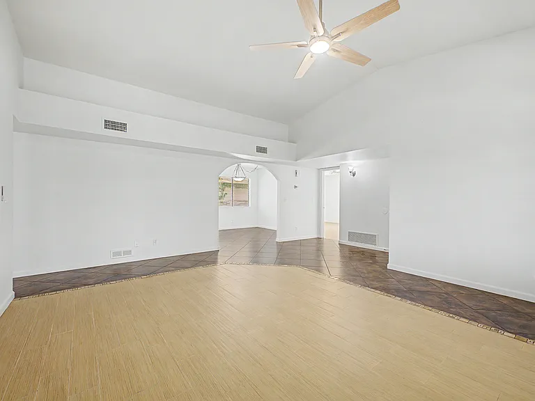 17035 E Cascade Dr — Photo 11