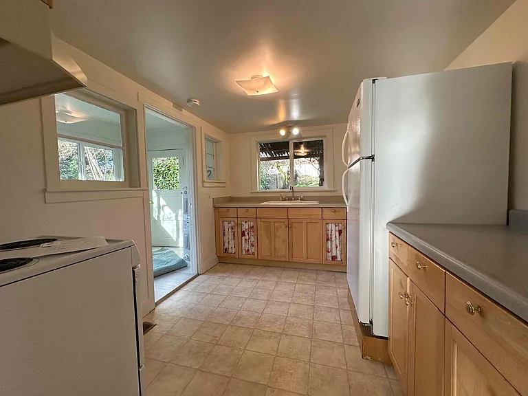 390 Grow Ave NW — Photo 12