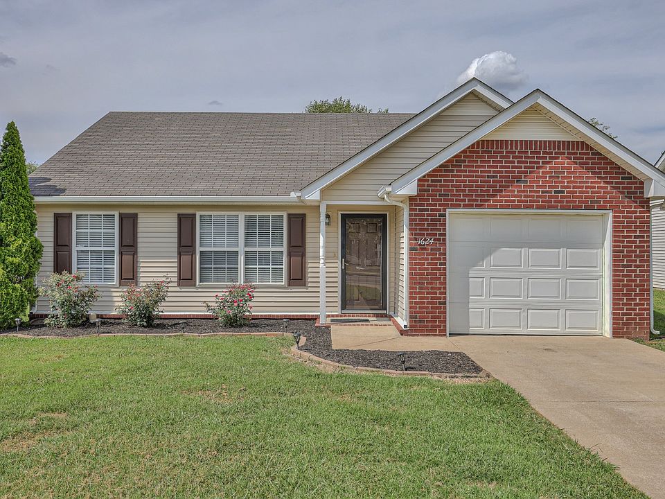 1st image of 1624 Saint Andrews Dr