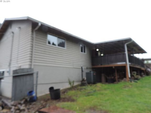 3rd image of 10602 NE 19th Ave