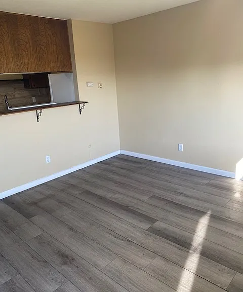 438 N Vine St #C — Photo 5