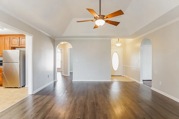 10124 Chandlers Xing — Photo 6