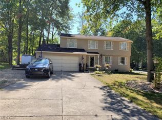 8900 Briarbrook Dr NE, Warren, OH 44484