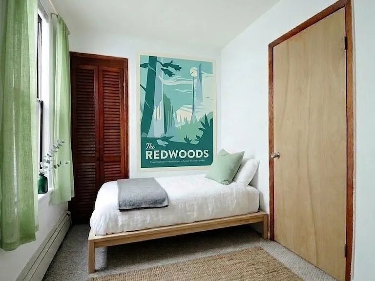 38 E 41st St — Photo 13
