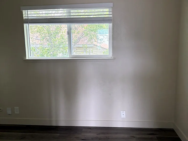 318 Chestnut St #5 — Photo 29