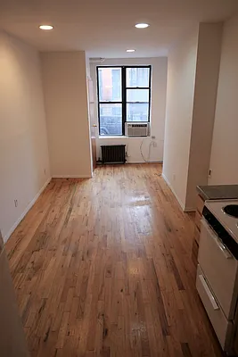 Rented by OvCo Realty | media 10