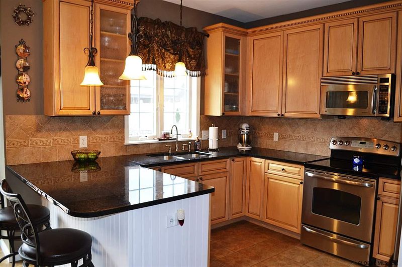 4th image of 103 HEARTLAND Drive