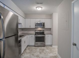 651 Pine Ridge Pl, Raleigh, NC 27609