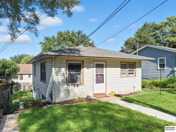904 N 12th St, Plattsmouth, NE 68048