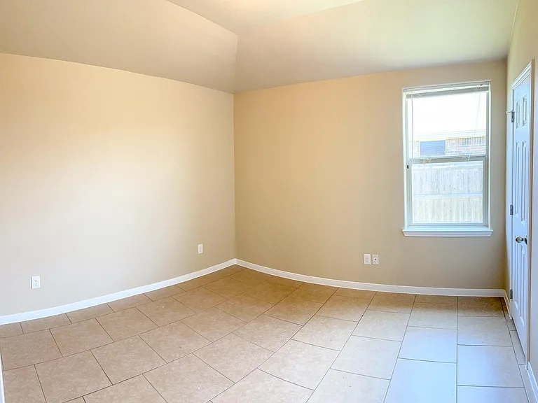 1203 Loyal Ln #B — Photo 15