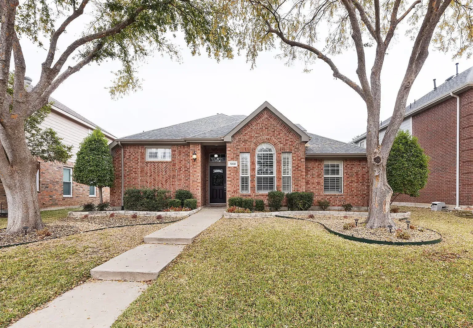 4 bed, 2270 sqft, $3,000 — Photo 1