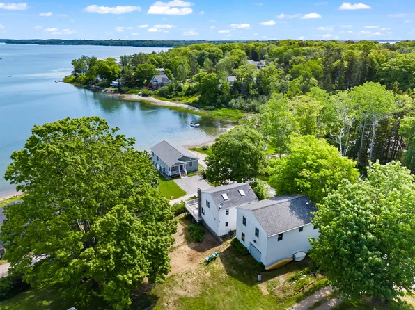 13 Cottage Lane, Harpswell, ME 04079