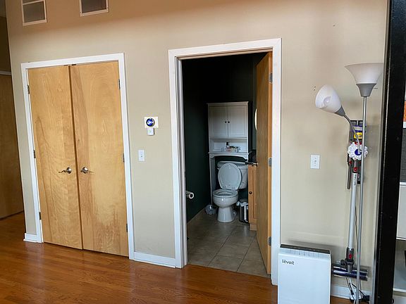 2nd image of 6300 S Woodlawn Ave APT 303