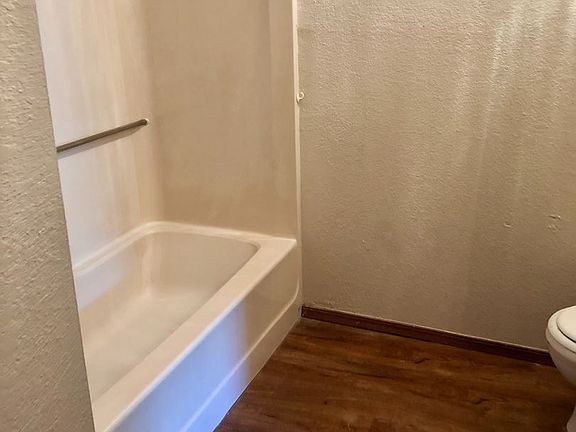 3rd image of 309 SW 92nd St