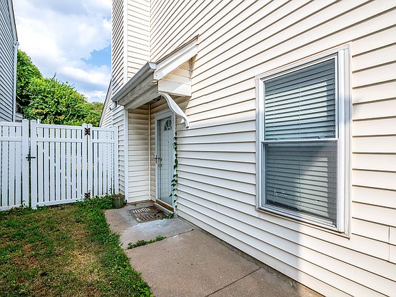2nd image of 11257 Liberty Landing Dr