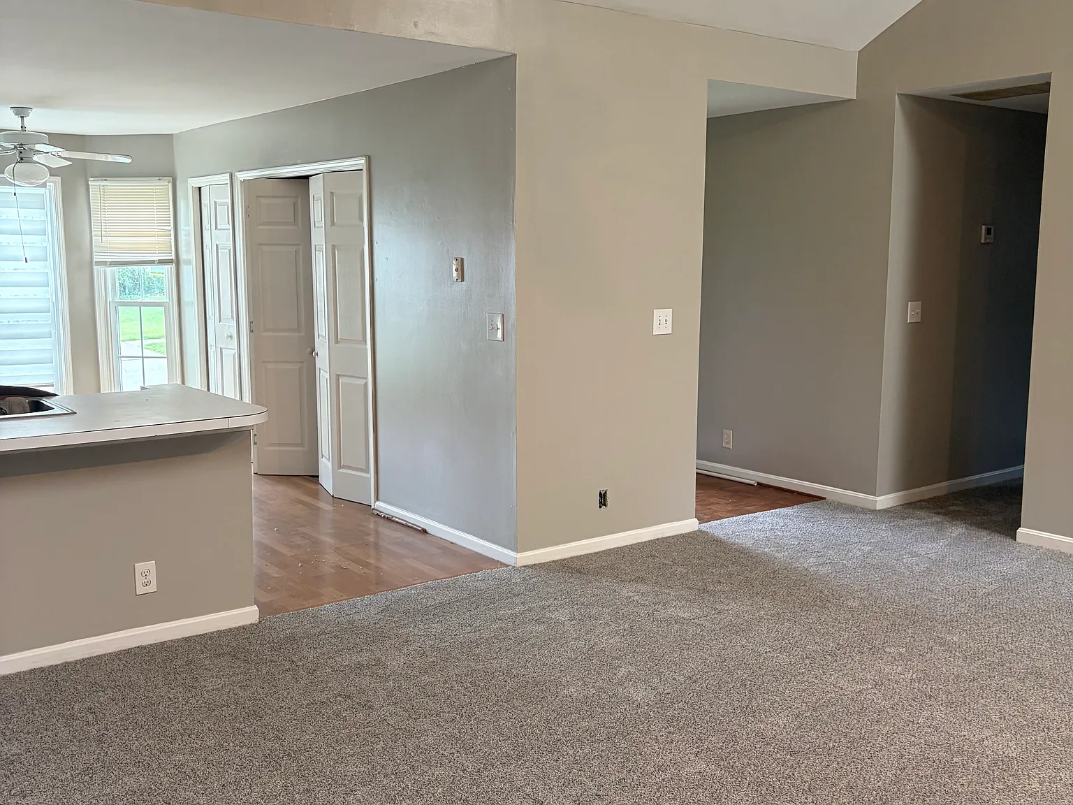 3 bed, 1474 sqft, $2,100 — Photo 4
